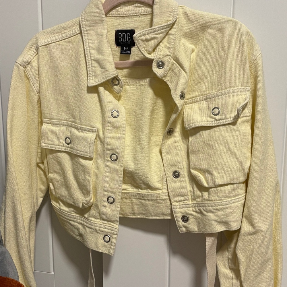 BDG yellow denim jacket ASO AHS 1984